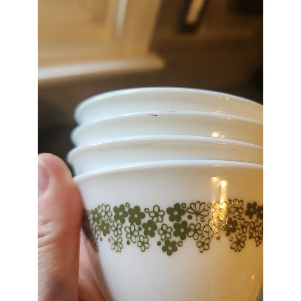VTG Corelle Corning Spring Blossom Crazy Daisy Cups, Set of 8 Hook Handle